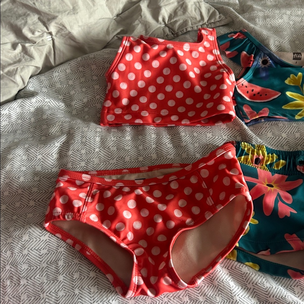 5 Girls Bathing Suits & Rashguard - 3 - Picture 6 of 12
